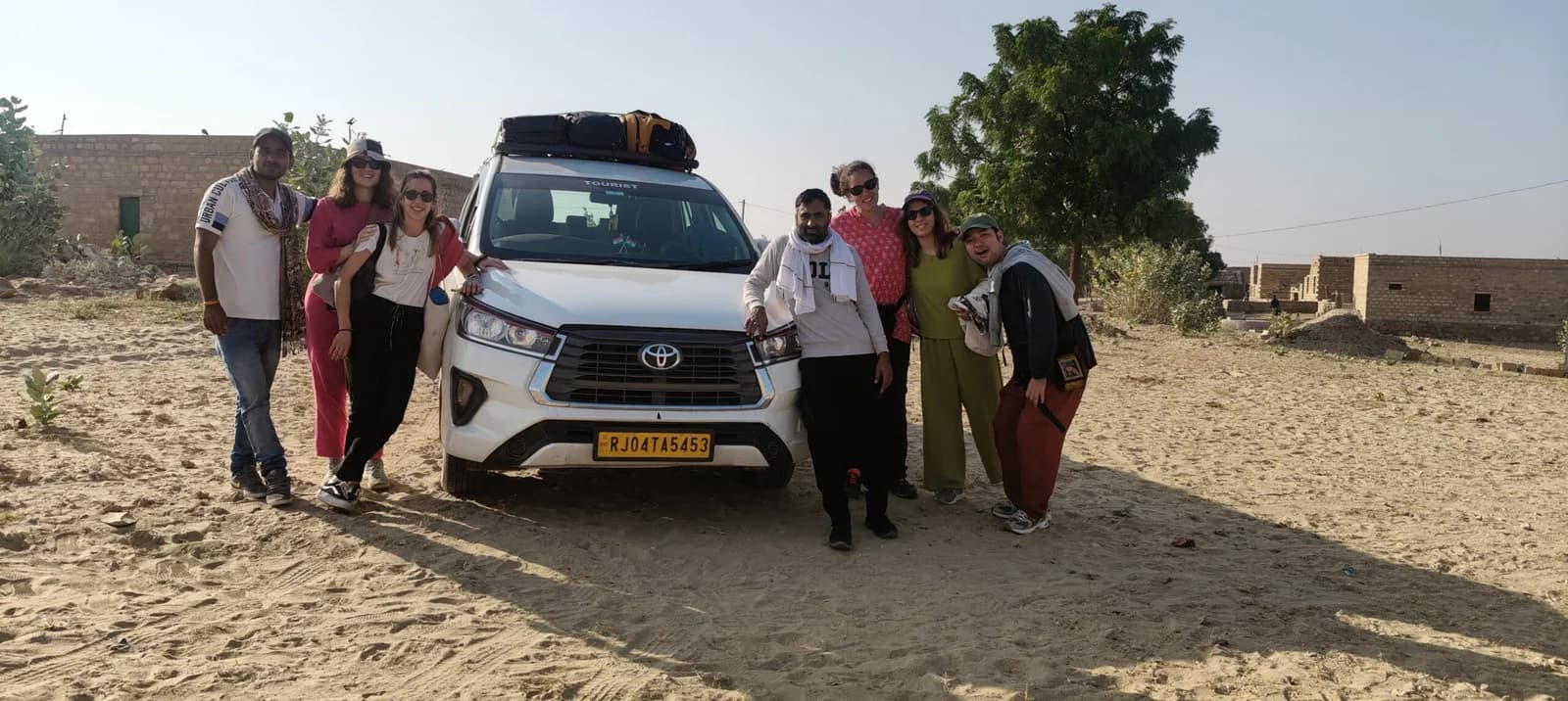 About Delightful India Holidays - Golden Sand Dunes Background