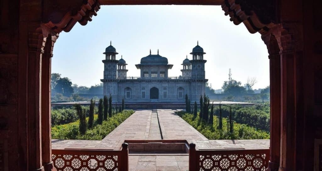 OVERNIGHT AGRA TRIP FROM JAIPUR