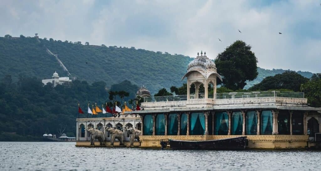 2 DAYS EKLINGJI & NATHDWARA TOUR