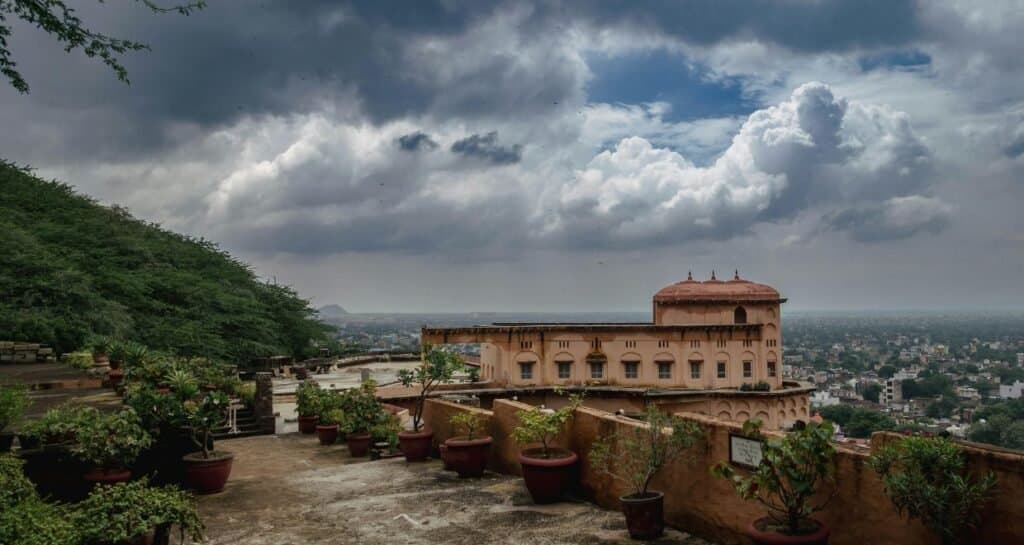Same Day Neemrana Tour from Delhi photo 3