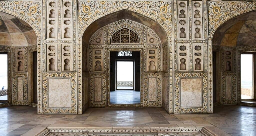 8 Days Golden Triangle With Udaipur Tour photo 3