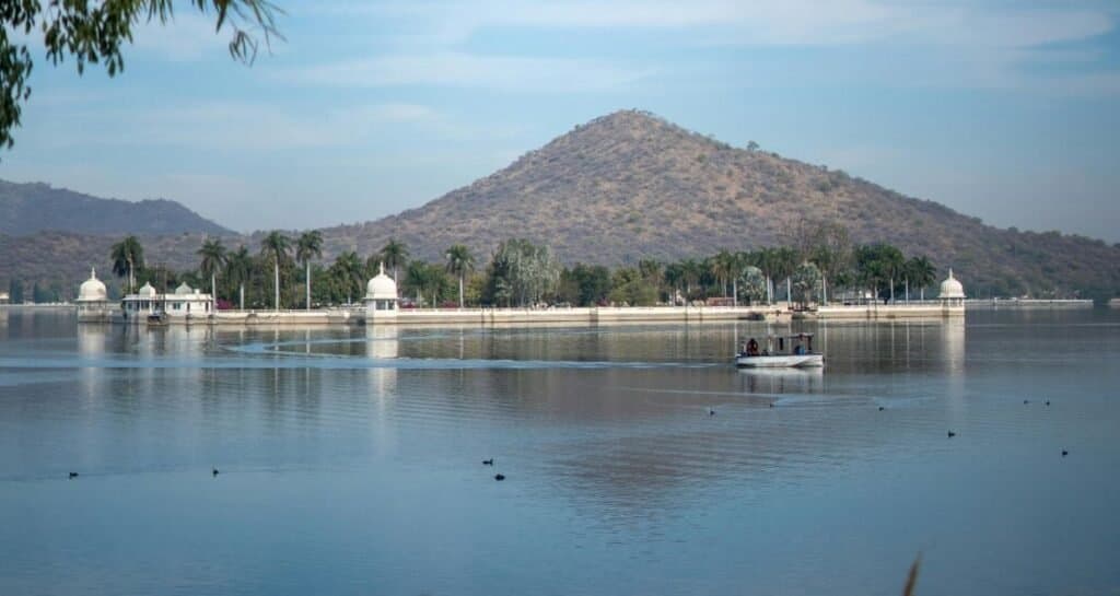 2 Days Kumbhalgarh & Ranakpur Tour from Udaipur photo 3