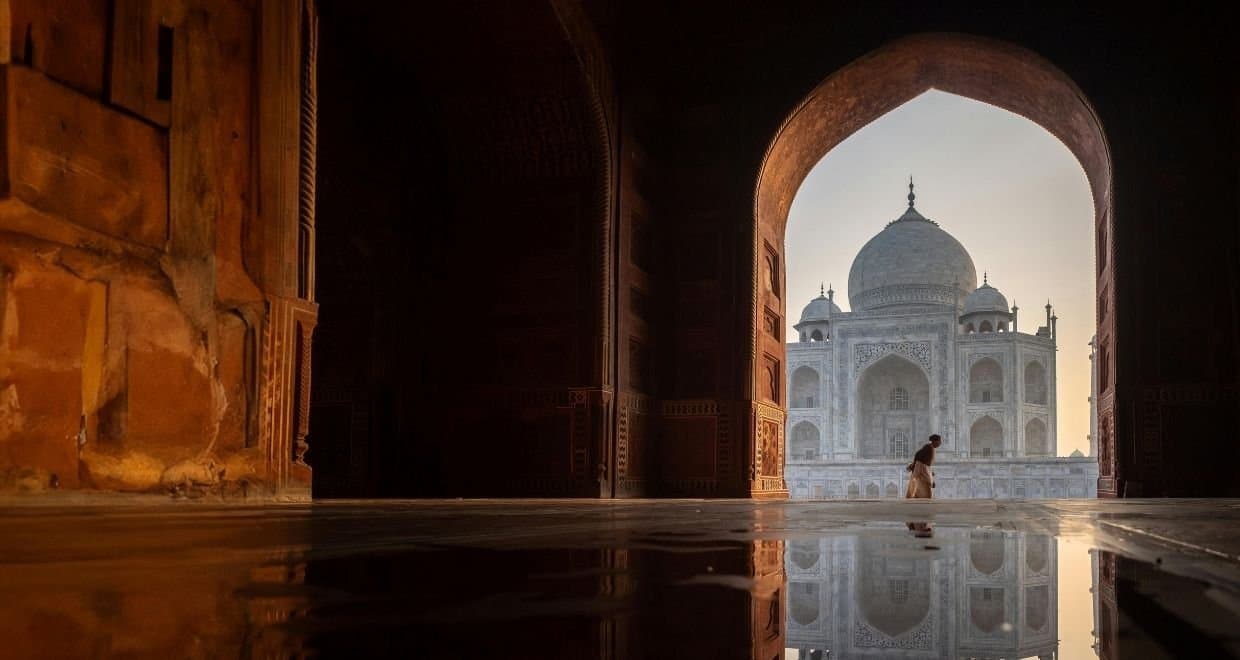 Same Day Taj Mahal Sunrise Tour with Agra Fort from Delhi